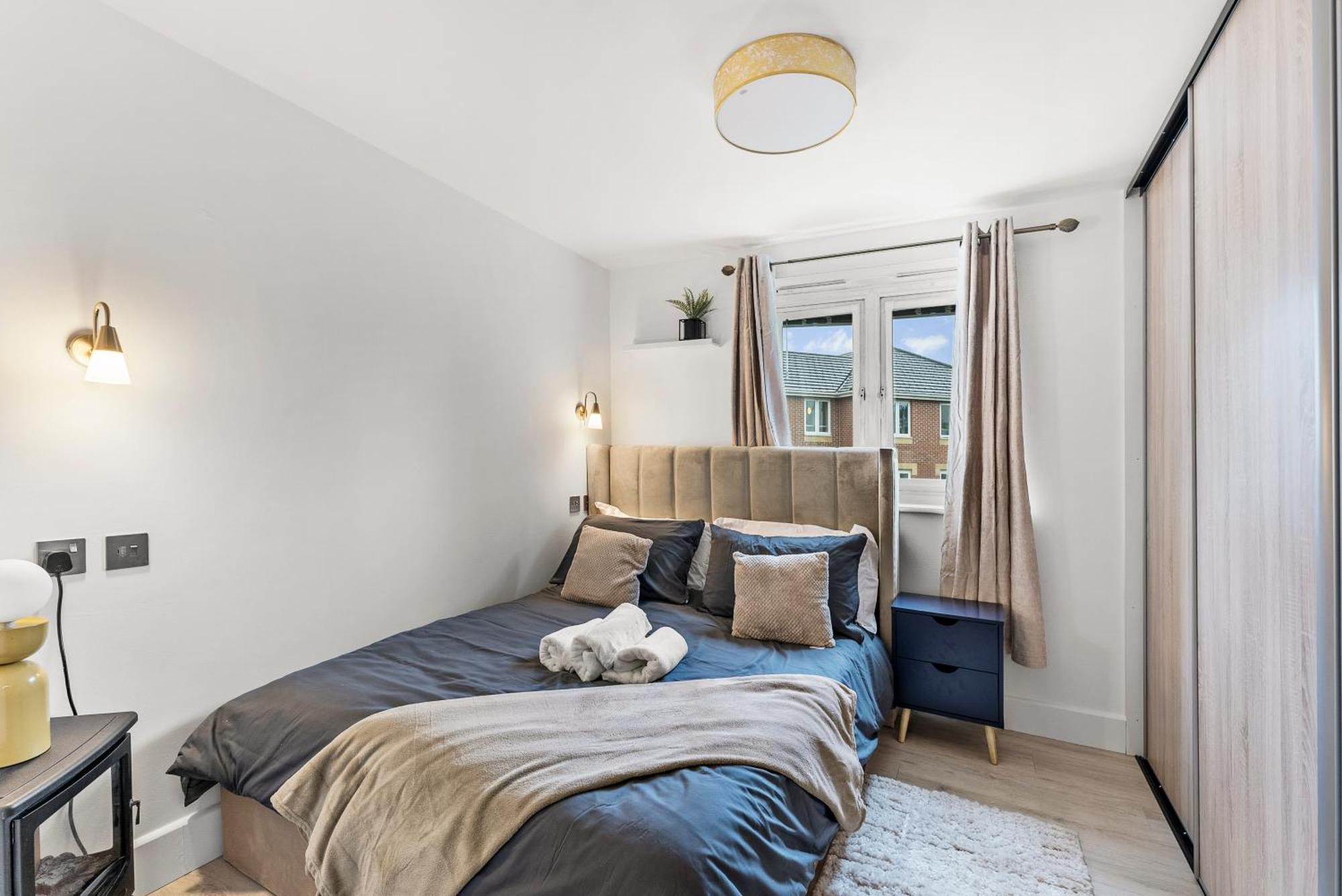 Apartment Stylish 2-bedroom Retreat In