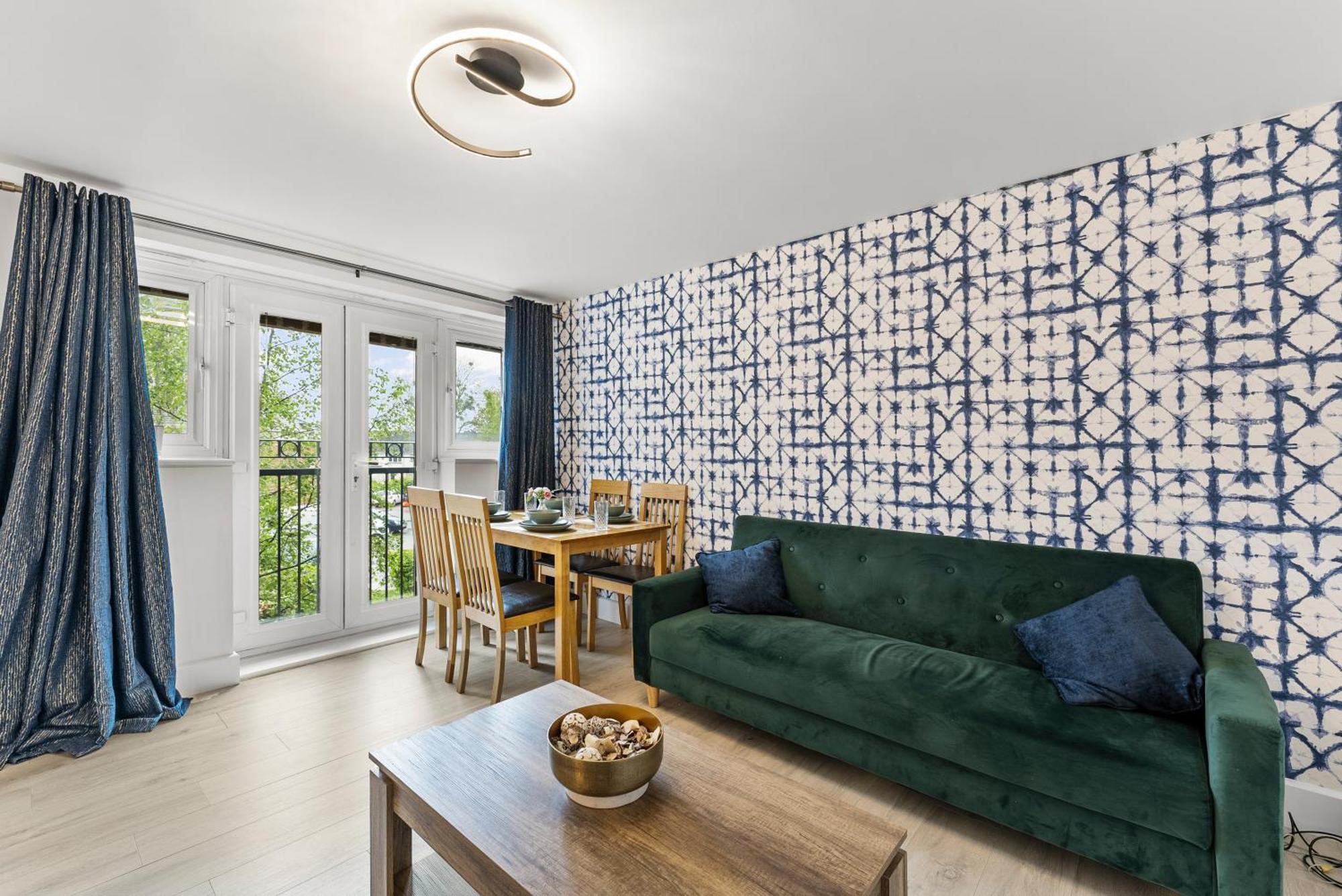 Apartment Stylish 2-bedroom Retreat In *