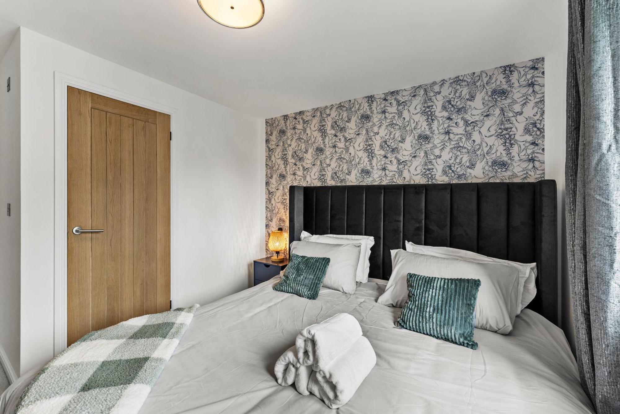 Apartment Stylish 2-bedroom Retreat In Southampton